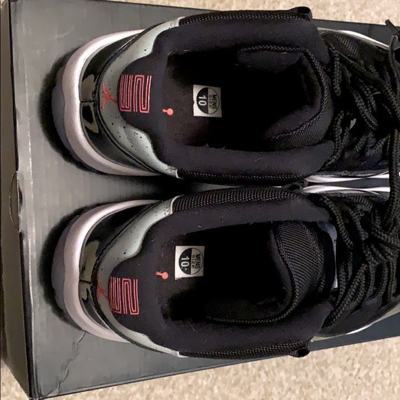 Jordan 11 low - Picture 1 of 7